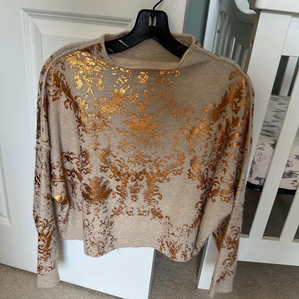Pilcro Anthropologie Tan and Gold Patterned Crop Sweatshirt